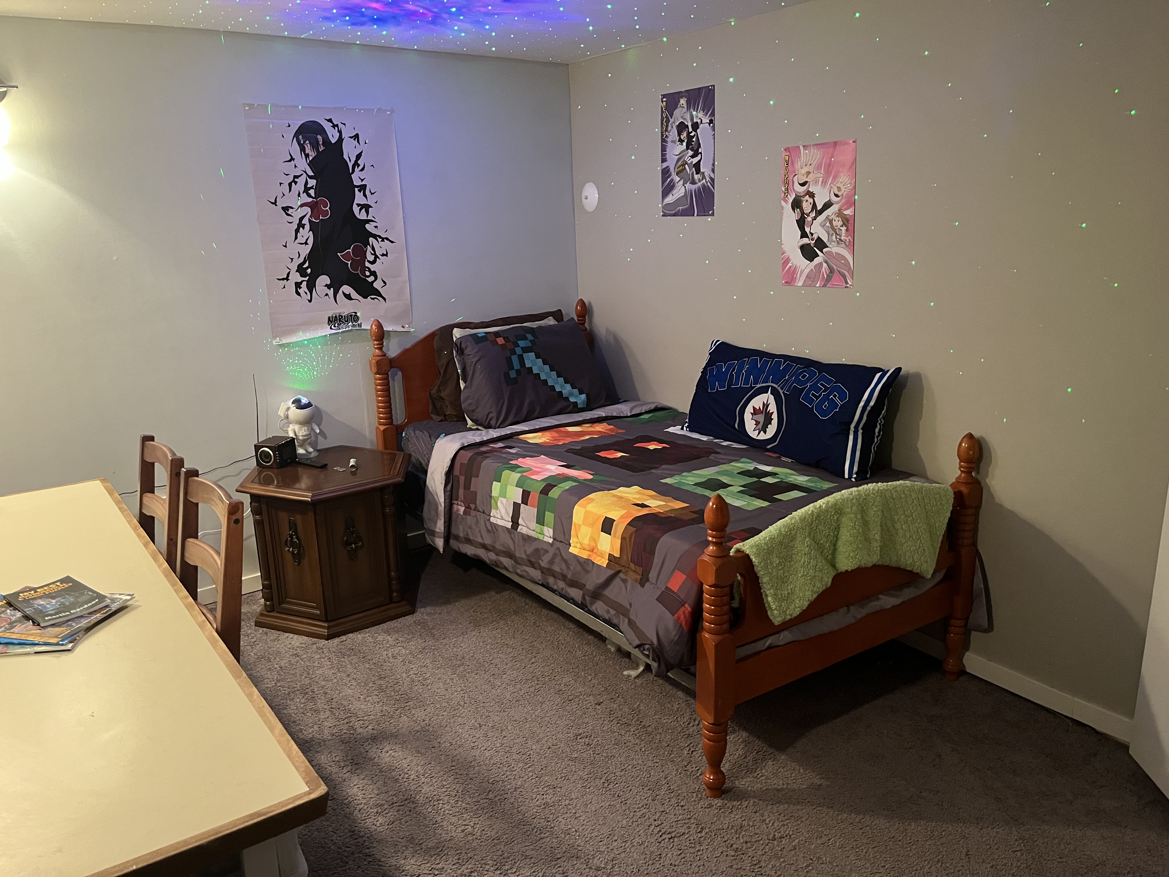Kids bedroom after organizing from a second angle